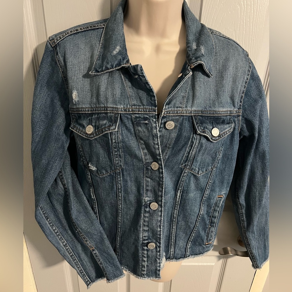 Women’s GAP Distressed Denim Jacket Size Large